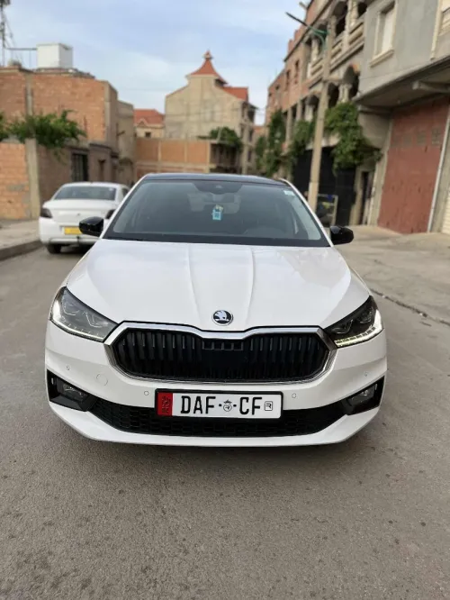 Skoda Fabia 2022 Style (avec toit panoramique)