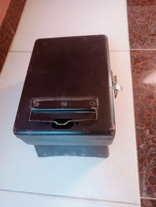 صندوق خلفي