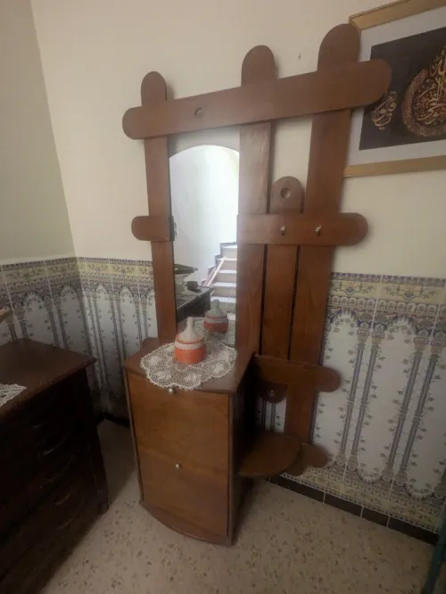 Meuble a chaussures en bois d origine Indonésie avec miroir et porte manteau