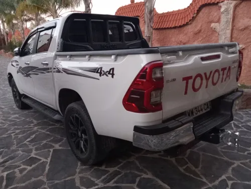 Toyota Toyota suaadi 2024 
