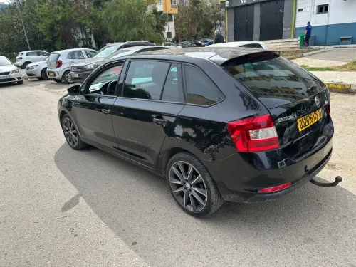 Skoda Rapid Spaceback 2015 Edition