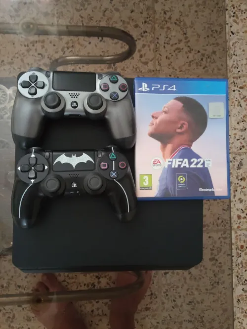 Ps 4 slim 