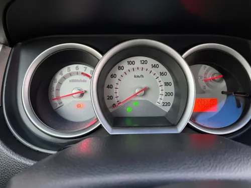 Nissan Tiida 5 portes 2010 