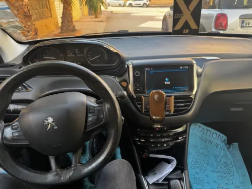 Peugeot 208 2019 Access Facelift