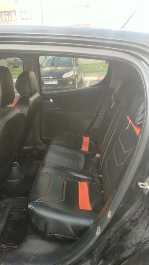 Peugeot 207 2012 HD
