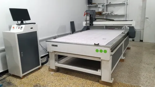 CNC ROUTER