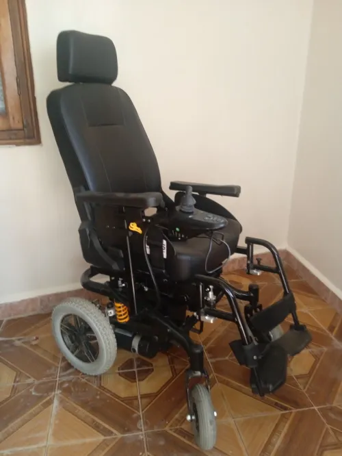 Fauteuil roulant électrique 