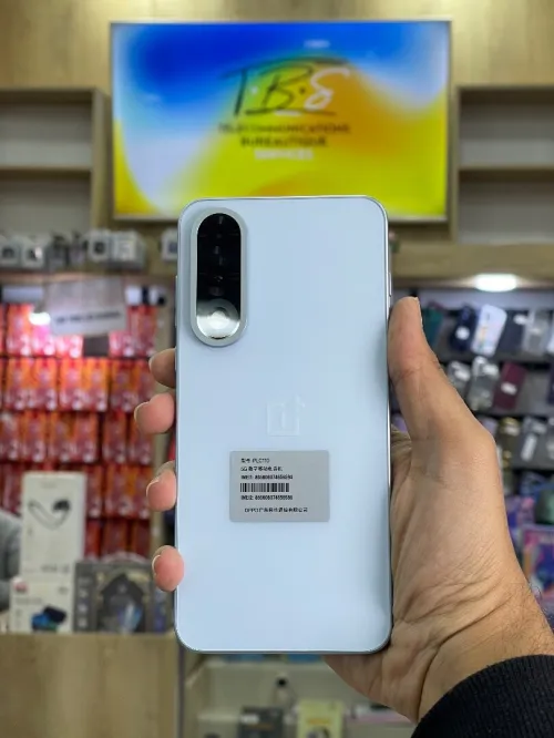 One plus ACE 5 ULTRA 12/256gb 