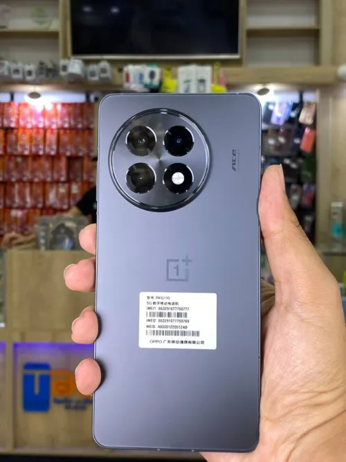 ONE PLUS ACE 5 12/256GB 