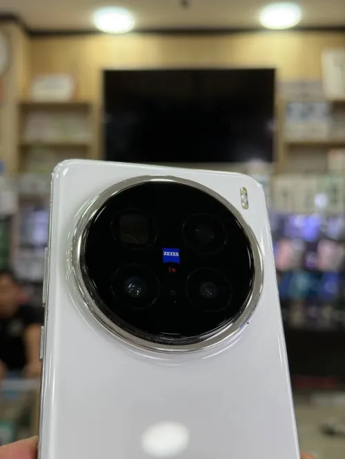 Vivo X200 Pro 1TB 16GB RAM Batterie 96% 