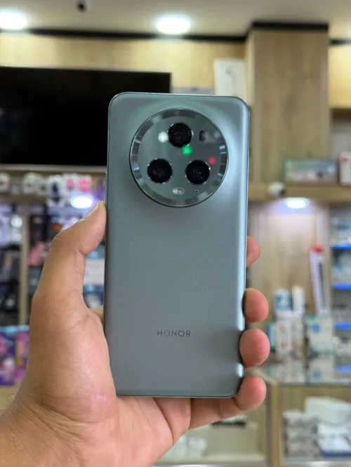 Honor Magic 5 Pro 256GB 12GB RAM Batterie 93% 