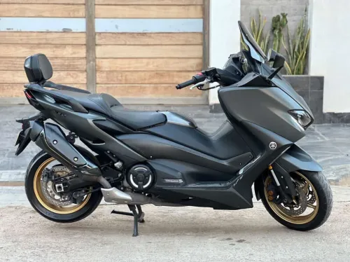 yamaha T-max 560 2021