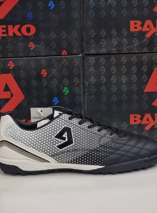 soulier baeko de football