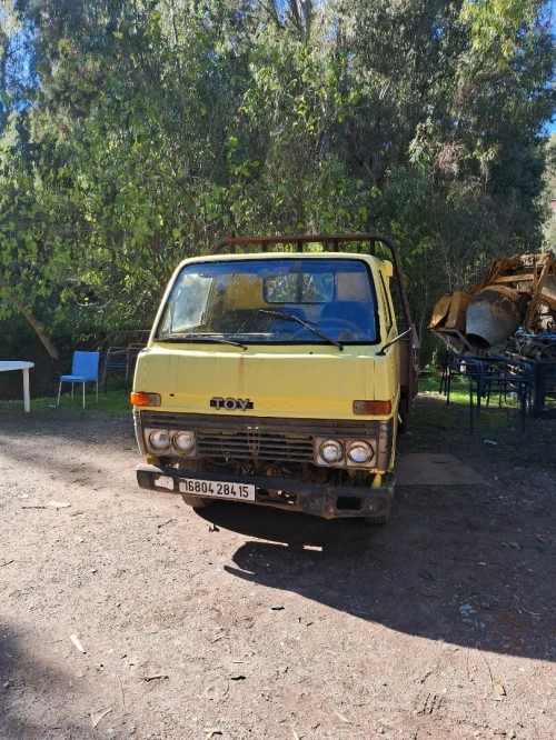 Toyota Bu30 1984