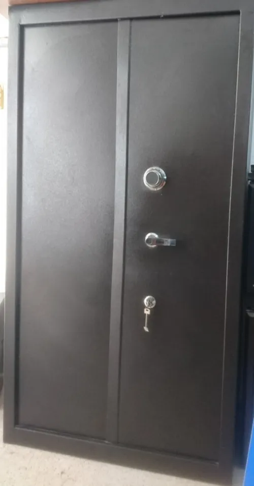 ARMOIRE LOCAL BLINDE AVEC COMBINAISON