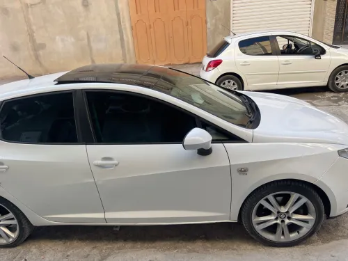 Volkswagen Ibiza 2011 Loca