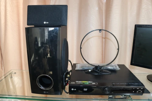LG Home Cinéma HT406