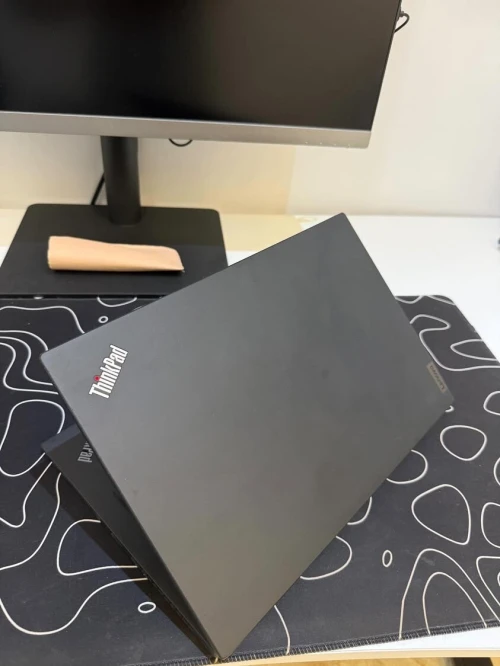 Lenovo ThinkPad T14s Gen 2    i7 1185G7 - 32Go RAM  512Go NVMe SSD Clavier rétroéclairé  Win 11 Pro