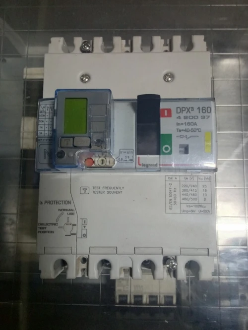 Disjoncteur LeGrand DPX3 160A