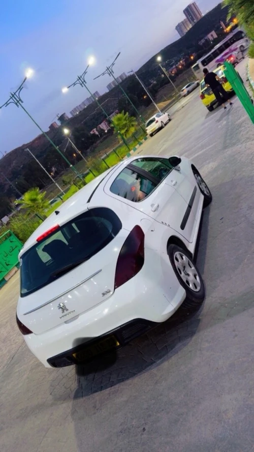 Peugeot 308 2012 