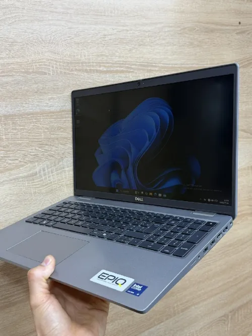 Dell precision 3590