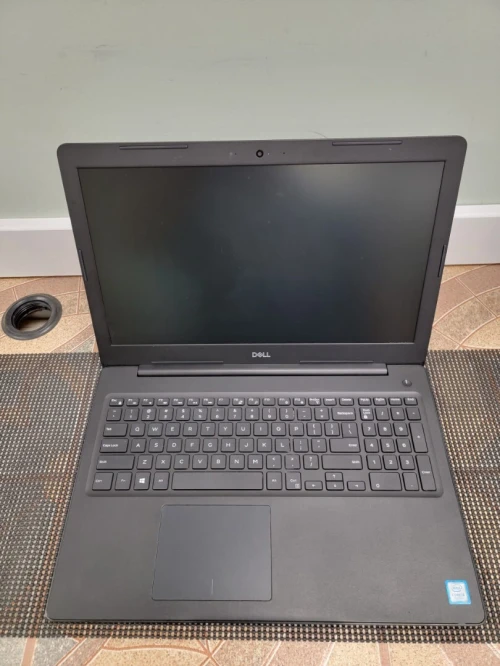 Laptop Dell Latitude 3590