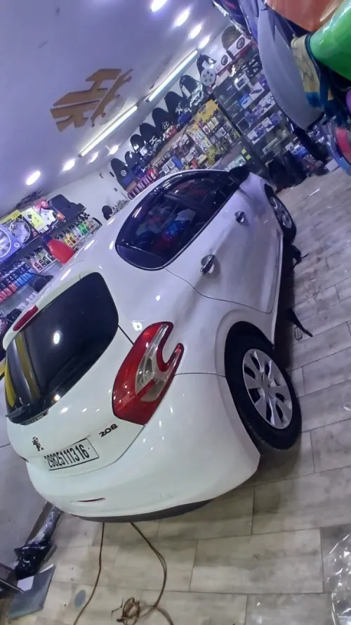 Peugeot 208 2013 