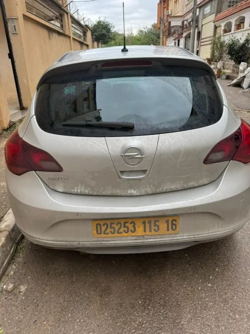 Opel Astra 2015 COSMO