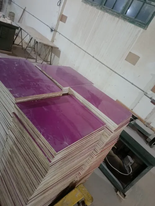 طاولات مدرسية لجميع الاطوار