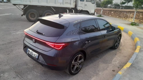 Seat Leon 2021 HOLA