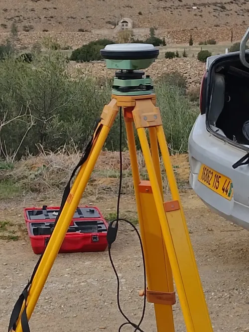 . البحث عن المياه الجوفية ،أعمال الطوبوغرافيا