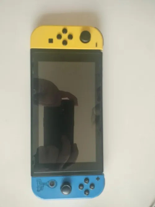 Nintendo switch flashe edition Fortnite 128GB