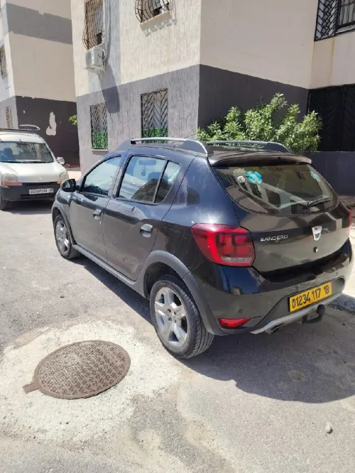 Aston Martin Dacia 2017 Sandero