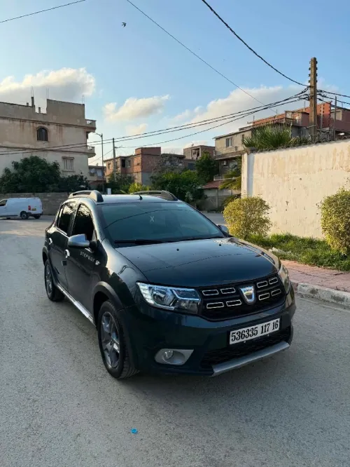 Aston Martin Dacia 2017 Dacia sandero 2017