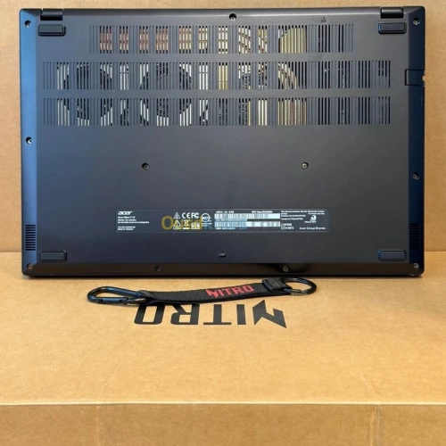 Acer Nitro V15 PC Portable Gaming 15.6" FHD 165Hz I Intel Core i7-13620H 13è gén. I NVIDIA GeForce RTX 5050 I 16Go RAM I 512Go SSD I Windows 11 Home I Noir I Clavier FR AZERTY I ANV15-52-76H1