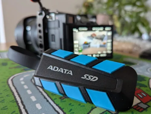 ADATA SC740 Disque SSD Externe  2T USB 3.2 Gen2 USB-C  jusqu'à 1050 MB/s- -Anti Choc