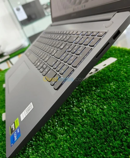 Lenovo LOQ 15IAX9E  i7-12650HX /16 Go /512 Go SSD /RTX 4050 6G /15.6" 144Hz/SOUS EMBALLAGE