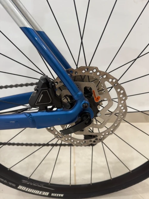 Vélo de route merida speeder 300