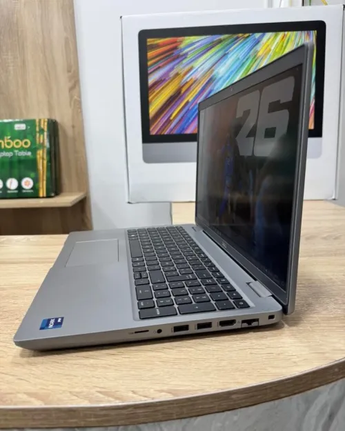 Dell Precision 3561 Intel Xeon W-11855M | 32GB RAM | 512GB SSD