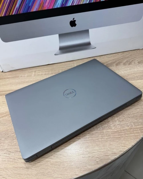 Dell Precision 3561 Intel Xeon W-11855M | 32GB RAM | 512GB SSD