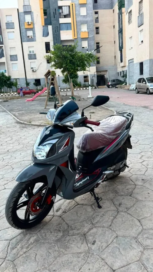 Sym sanfouni SR SR 2025