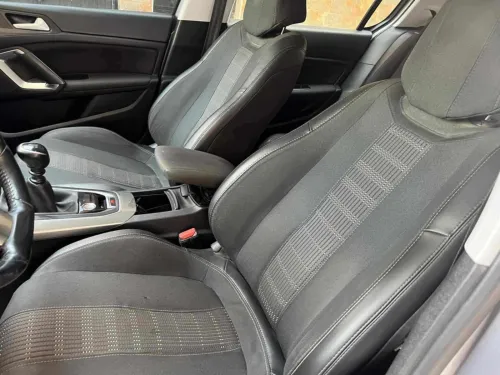 Peugeot 308 2021 