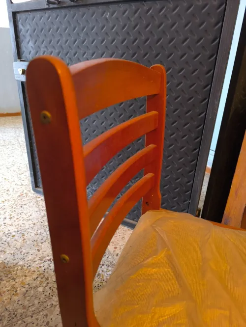 3 chaises