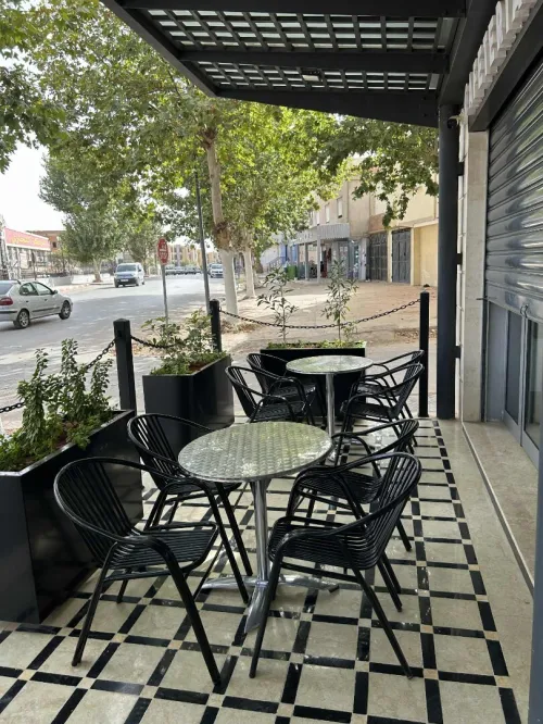 Chaise et table cafétéria pizzeria