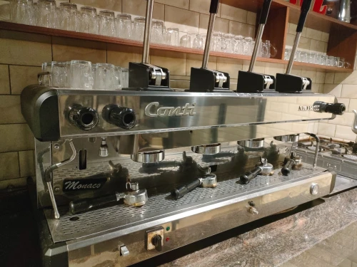 Chaise et table cafétéria pizzeria