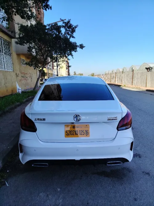 MG 5 2025 Manuel