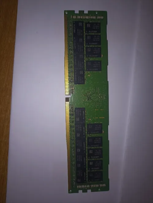 RAM Samsung 32GB DDR4-2933 RDIMM ECC pour serveurs original