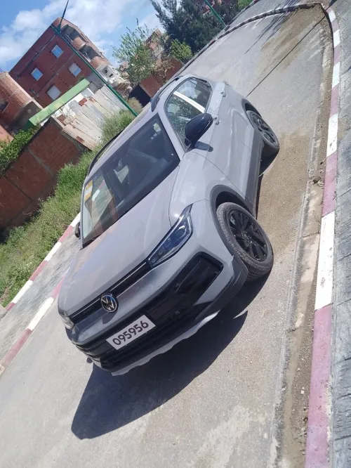 Volkswagen Tahru 2026 XR 160 chv