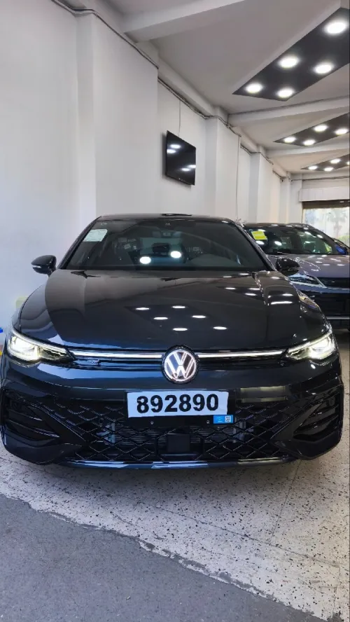 Volkswagen Golf 8 2025 Pro R-line