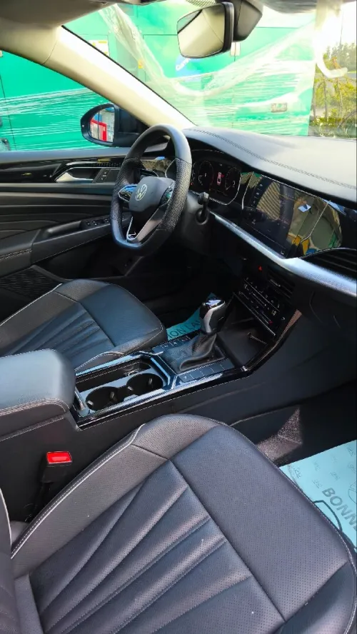 Volkswagen Passat 2025 Business